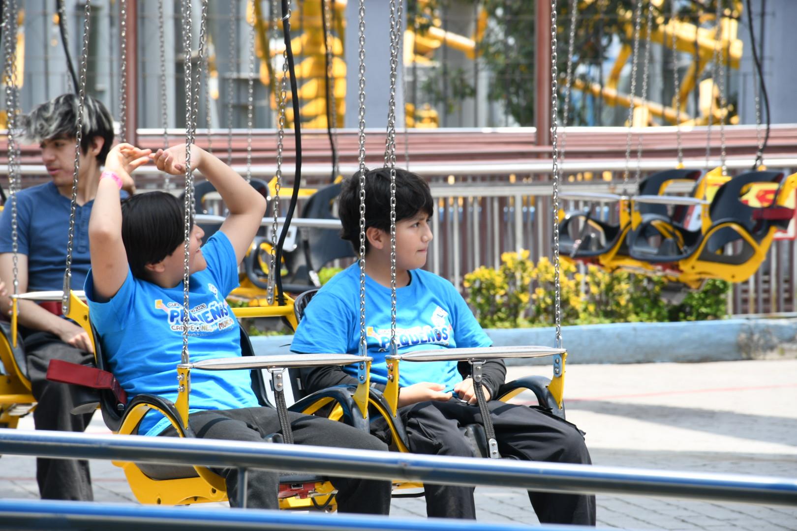 Curso de Verano 2026, Visita a Six Flags México